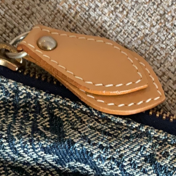 Etro denim crossbody, big 10" x 10" - Picture 7 of 12